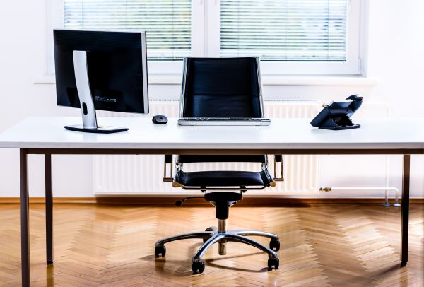Office Desk Installation in Vienna