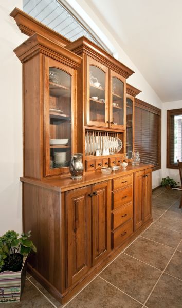 Hutch Assembly in Vienna