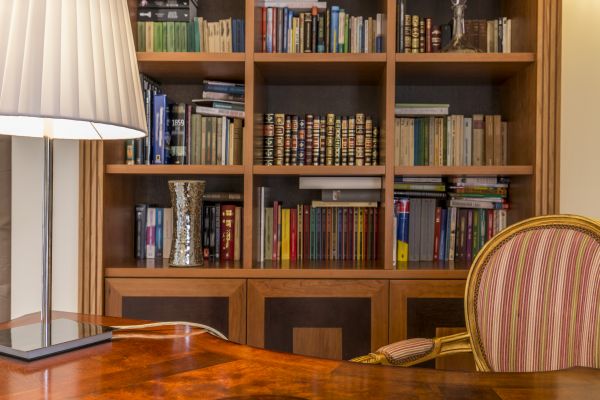 Bookcase Assembly in Vienna
